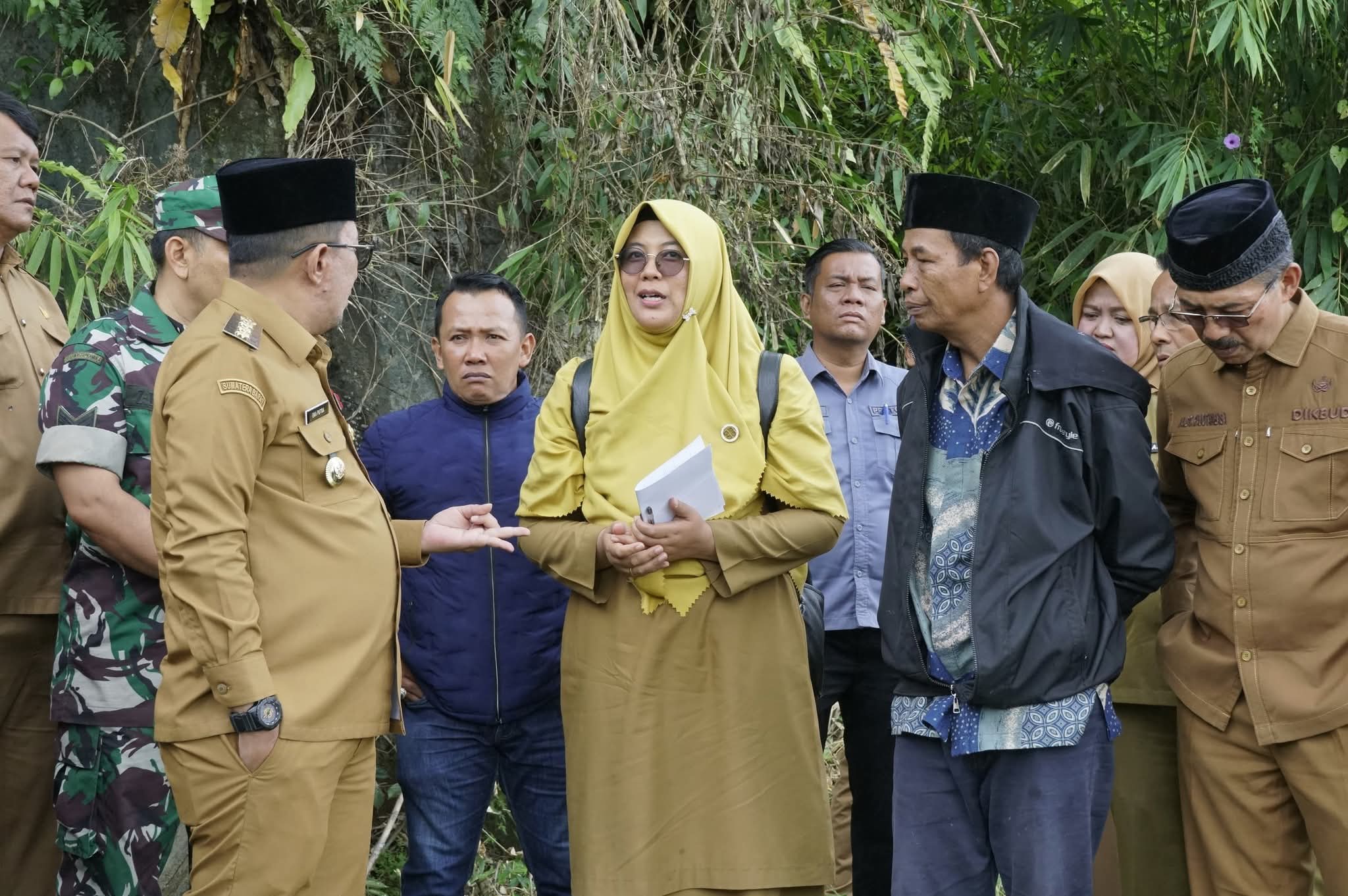 Masyarakat Nagari Jaho Minta Dibangunkan PAUD dan TK, Bupati Tanah Datar Tinjau Lokasi Hibah Tanah