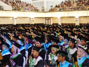 UNAND Wisuda 1.411 Lulusan, Rektor Ingatkan Pentingnya Integritas dan Daya Saing Global