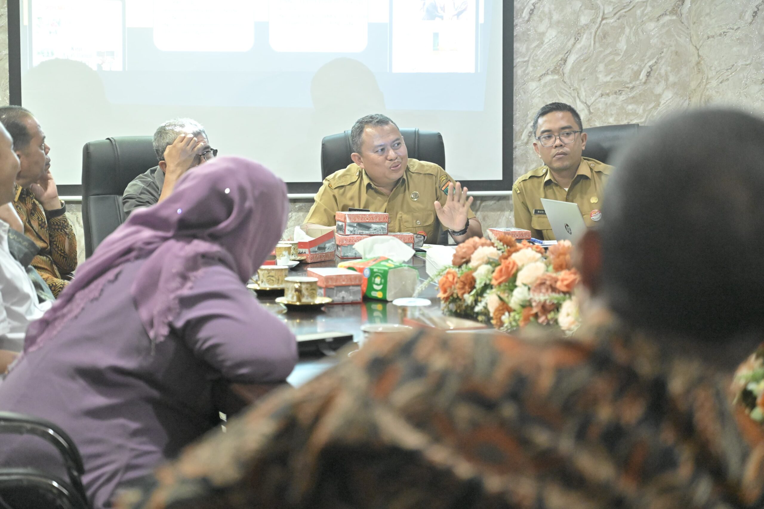 Komisi 1 DPRD Tanah Datar Kunker ke Biro Adpim Sumbar