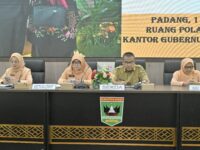 Sekda Sumbar Ingatkan Peran Istri ASN Strategis dalam Mendukung Pembangunan Daerah
