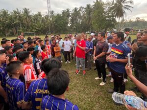 Kunjungi Akademi Josal FC, Bima Sakti: Luar Biasa, Masyarakat Sumbar Harus Dukung