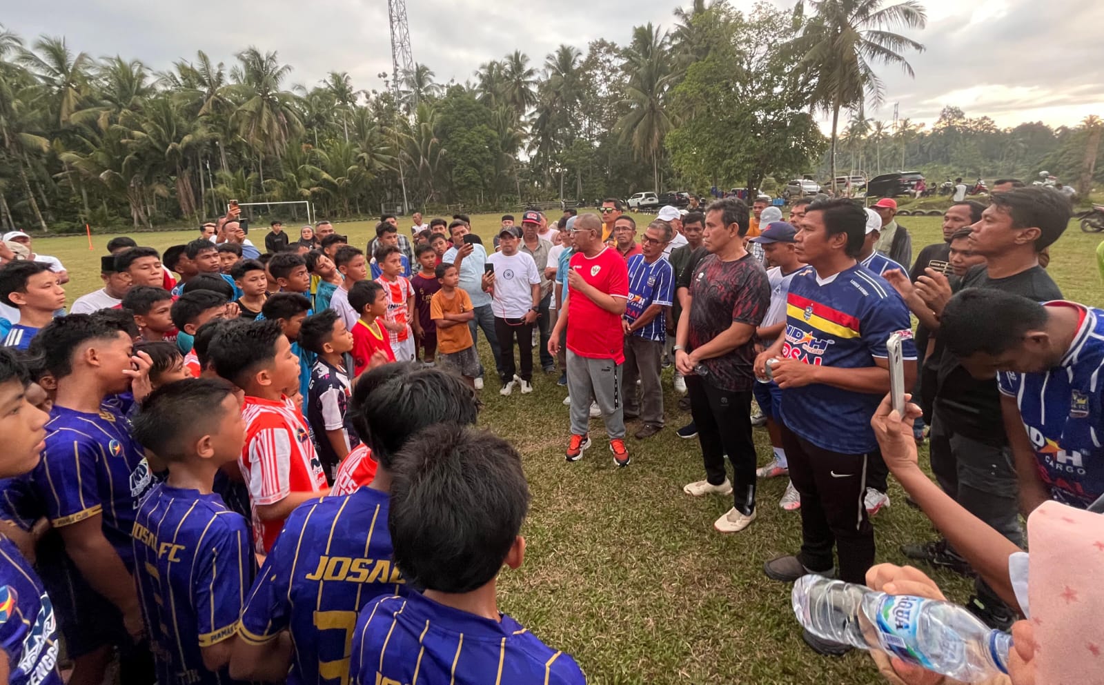 Kunjungi Akademi Josal FC, Bima Sakti: Luar Biasa, Masyarakat Sumbar Harus Dukung