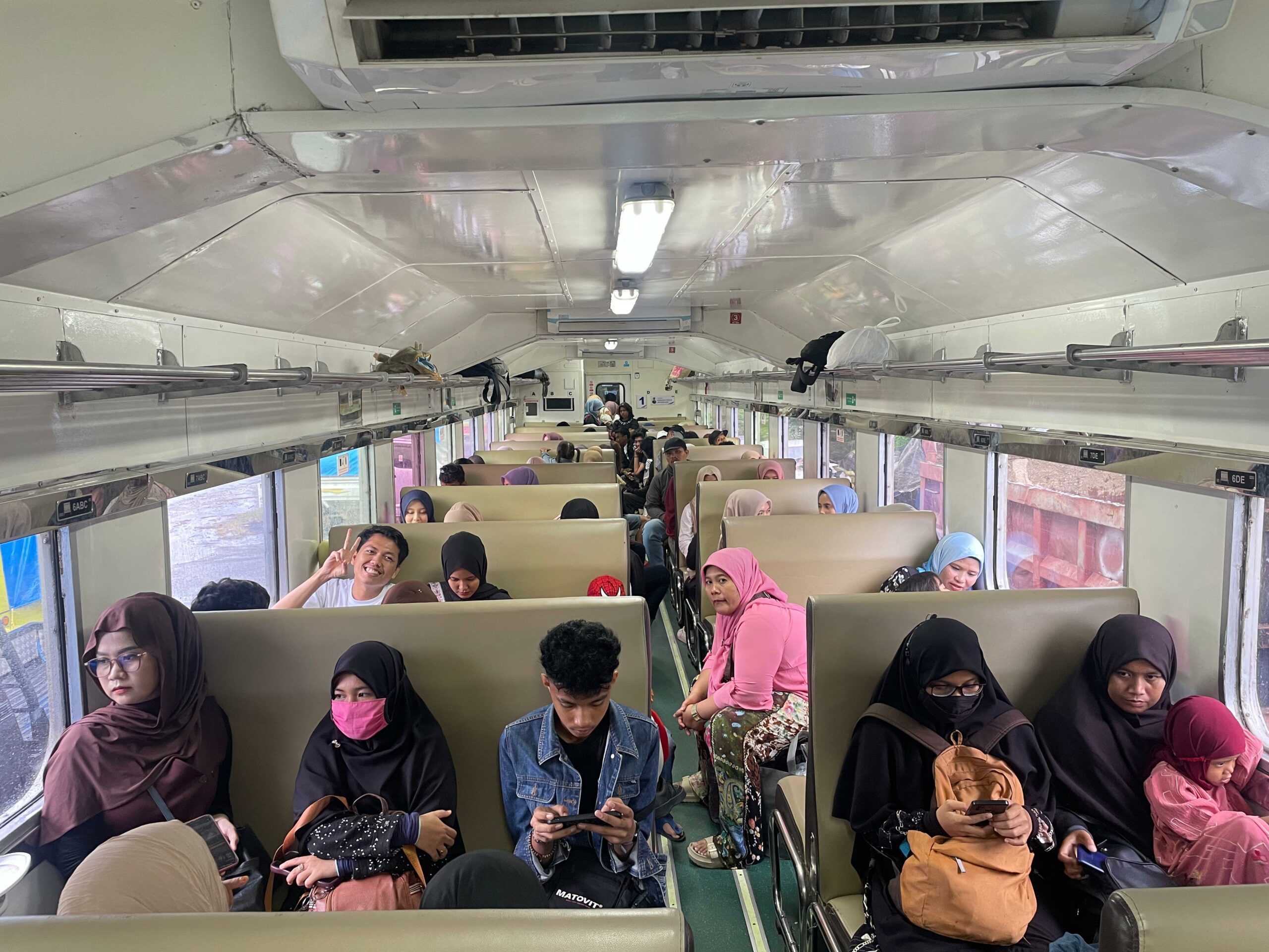 Puncak Festival Tabuik, KA Pariaman Ekspres Layani 6.481 Penumpang dalam Sehari