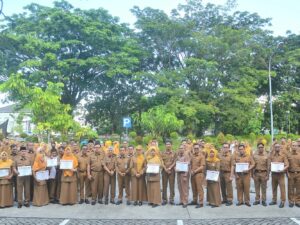 Pimpin Apel Gabungan, Plh Sekda Padang: Evaluasi Kinerja Penting untuk Capai Target