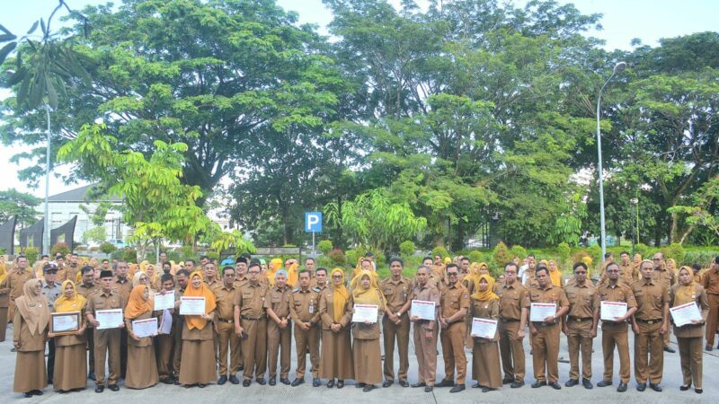 Pimpin Apel Gabungan, Plh Sekda Padang: Evaluasi Kinerja Penting untuk Capai Target