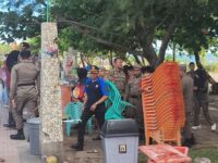 Penertiban PKL di Pantai Padang Ricuh, Petugas Satpol PP Dihadang dengan Senjata Tajam