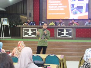 Gencarkan Literasi ke Daerah 3T, OJK Sumbar Edukasi Keuangan di Mentawai