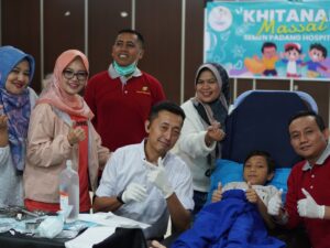 HUT ke-12, SPH Gelar Khitanan Massal untuk Anak Panti dan Karyawan Yayasan Semen Padang