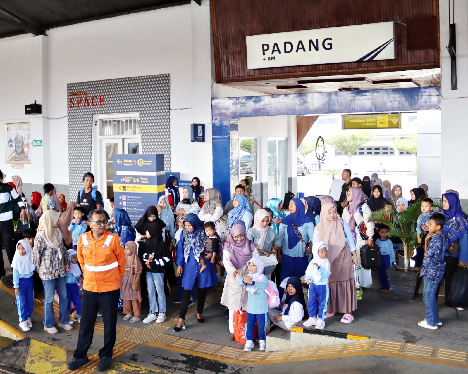 Semester I/2025: KAI Sumbar Layani Lebih 1 Juta Penumpang, Tumbuh 13,12 Persen