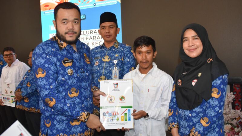 Peringatan Harkopnas ke-78, Wako Padang Luncurkan Koperasi Kelurahan Merah Putih