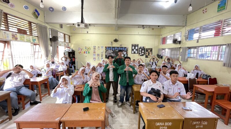 Langkah Awal Menuju Green City, Green Rangers Edukasi Lingkungan di SMAN 3 Padang