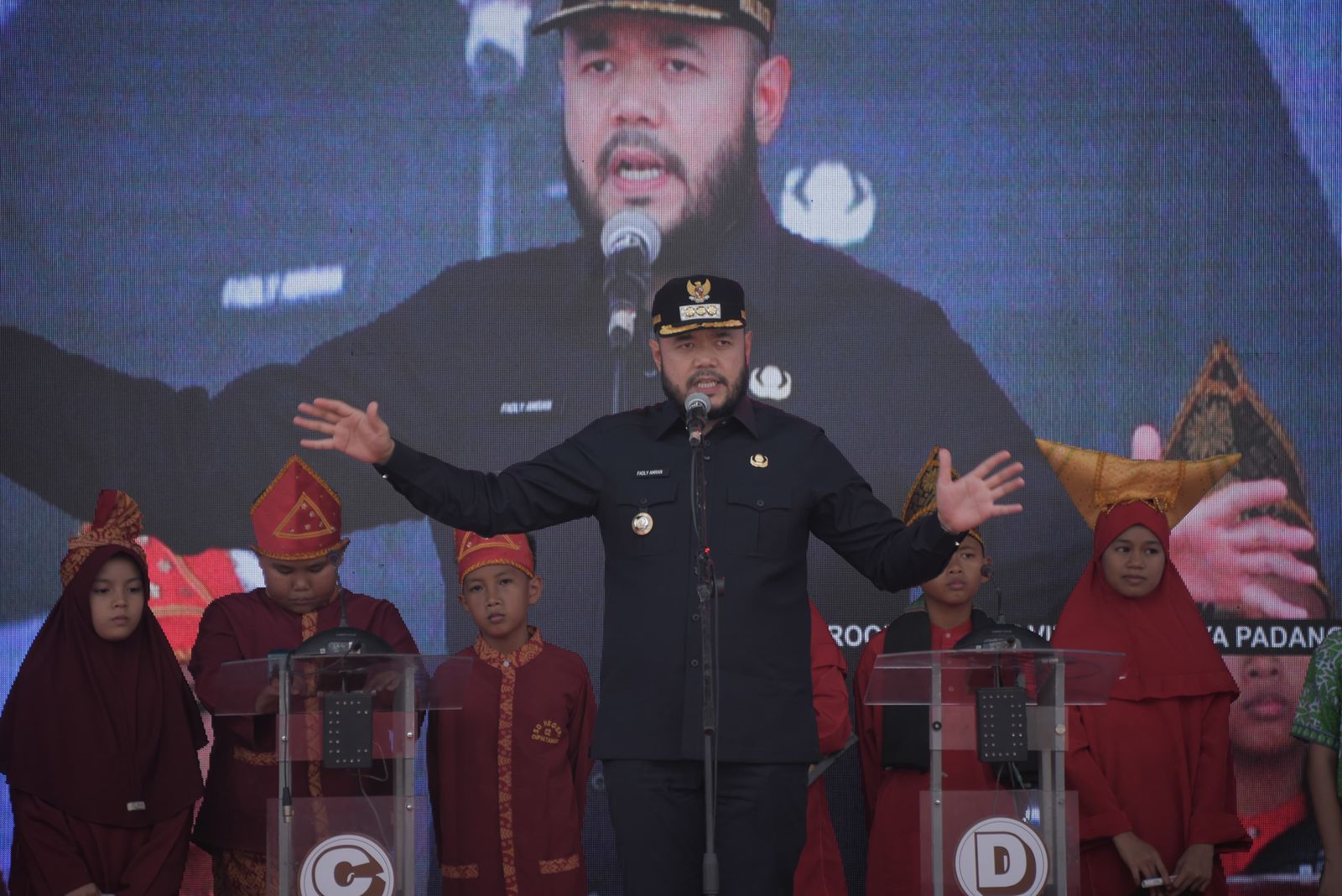 Wako Fadly Amran Puji Lomba Cerdas Sains untuk SD dan SMP se Kota Padang