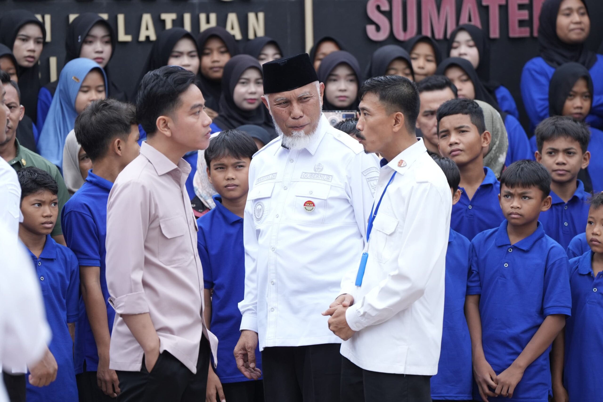 Kunker ke Sumbar, Wapres Gibran Kunjungi SRMP 4 Padang