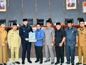 DPRD Padang bersama Pemko secara resmi mengesahkan Ranperda tentang Rencana Pembangunan Jangka Menengah Daerah (RPJMD)