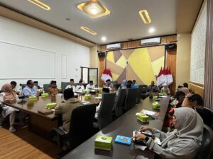 Kepala Badan Kesatuan Bangsa dan Politik (Kesbangpol) Kota Padang, Tarmizi Ismail mengungkapkan bahwa pihaknya telah menerima usulan nama-nama tokoh