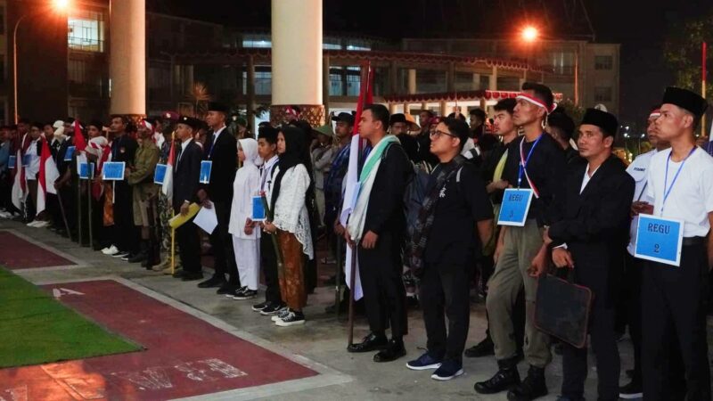 Sebanyak 280 peserta yang tergabung dalam 20 tim mengikuti Lomba Napak Tilas Jejak Bagindo Aziz Chan dan Siti Nurbaya, Jumat