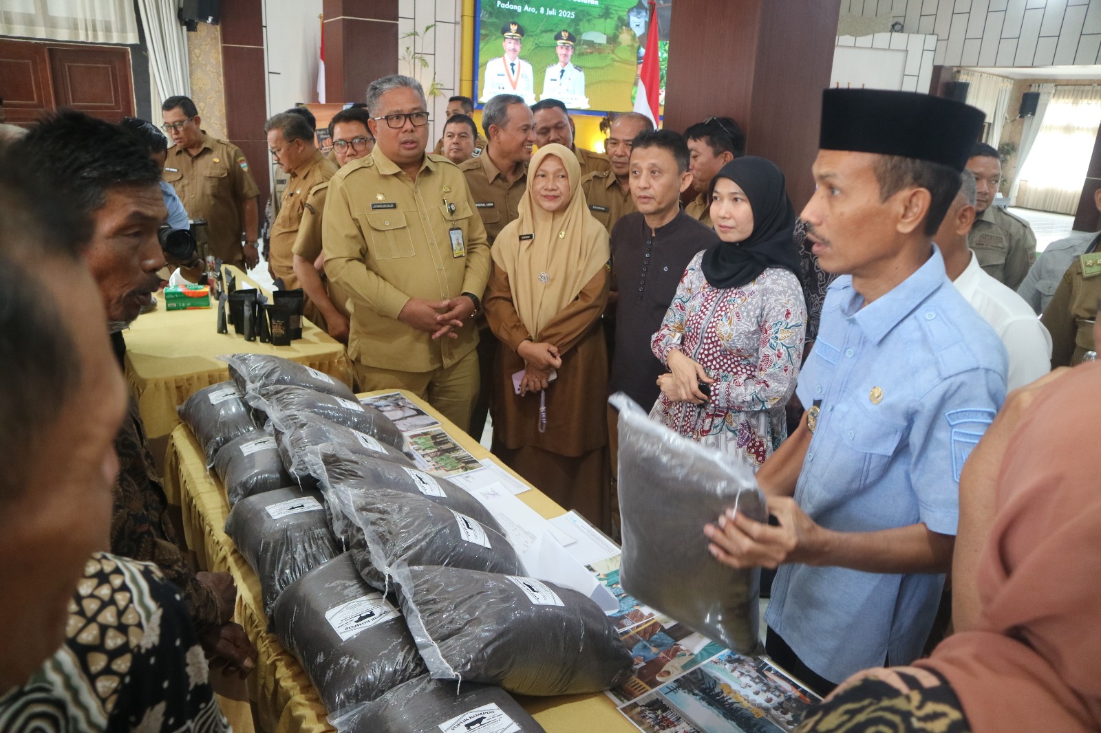 Solok Selatan Panen 33 Usaha Berbasis Masyarakat dari Program Perhutanan Sosial