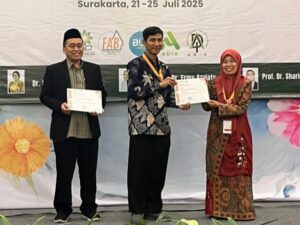 Mahasiswa Fakultas Adab dan Humaniora UIN Imam Bonjol Padang berhasil menorehkan prestasi di ajang ADIA International Festival 2025,