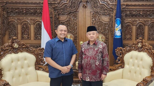 Anggota DPRD Sumbar Muhayatul yang kembali ditunjuk menjadi Sekretaris DPW PAN Sumbar