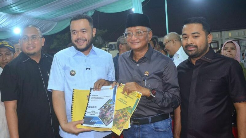 Aktif Dukung Pembangunan di Padang, Wako Fadly Sampaikan Apresiasi untuk Legislator Asal Sumbar