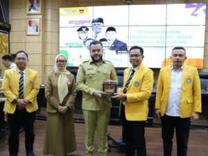 Kolaborasi dengan Perguruan Tinggi, Wako Padang Buka Kegiatan PKM UNP