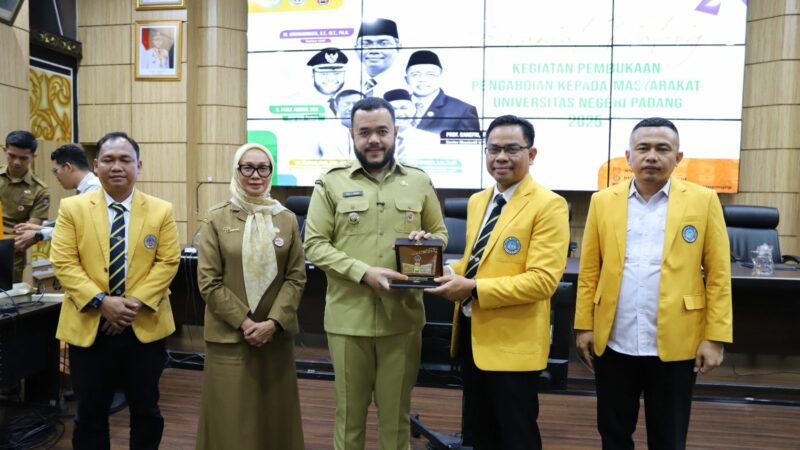 Kolaborasi dengan Perguruan Tinggi, Wako Padang Buka Kegiatan PKM UNP