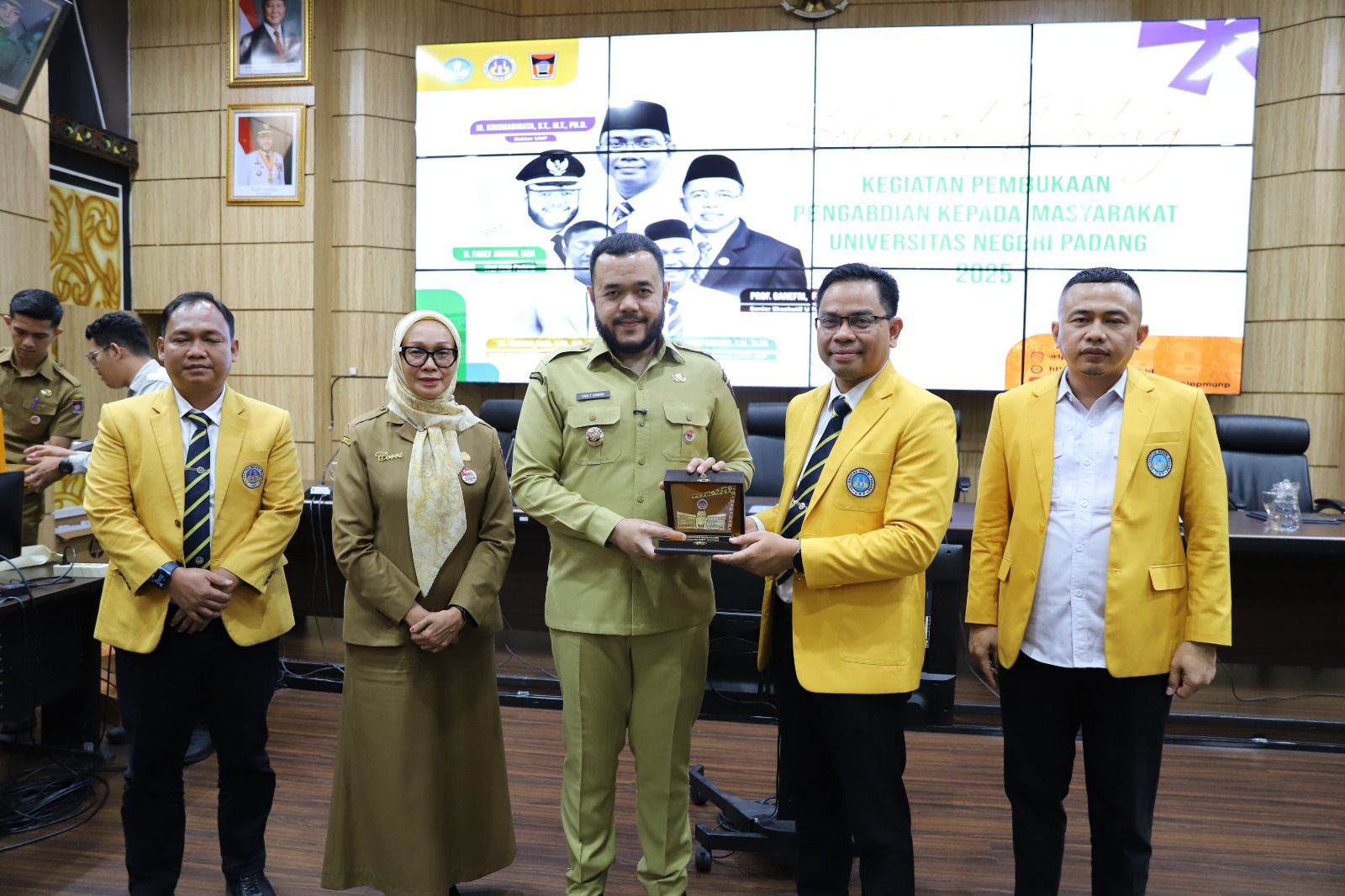 Kolaborasi dengan Perguruan Tinggi, Wako Padang Buka Kegiatan PKM UNP