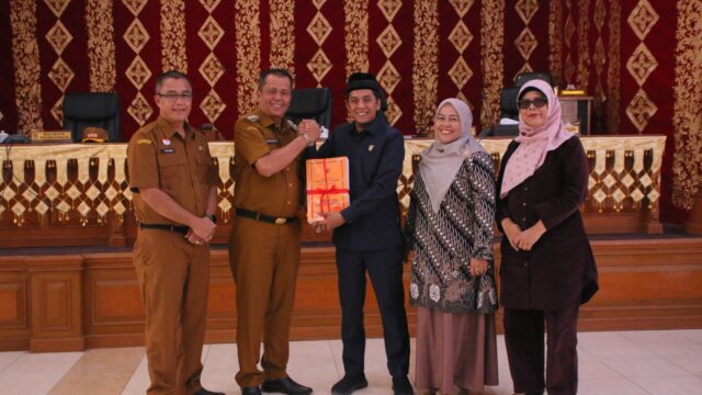 Pemko Payakumbuh Sampaikan Nota Perubahan APBD 2025