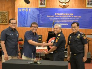 Semen Padang dan Bea Cukai Musnahkan Barang Ilegal Senilai Rp22 Miliar