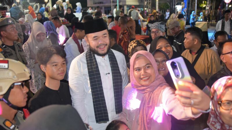 Meriah, Ribuan Warga Ramaikan Pawai Telong Telong HJK Padang ke-356