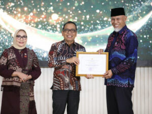 Pemprov Sumbar Raih Penghargaan Provinsi Layak Anak 2025