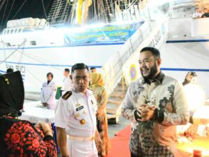 KRI Bima Suci Sandar di Momen HJK Padang ke-356, Wako Fadly Amran Apresiasi TNI AL