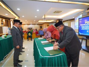 Teguhkan Komitmen Inovasi, Rektor UNAND Lantik Sejumlah Pejabat Baru