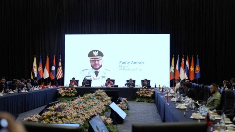 Wako Padang Fadly Amran Paparkan Strategi Penanganan Sampah di Forum ASEAN