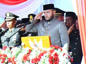 Upacara HUT RI ke-80, Wako Fadly Amran jadi Inspektur Upacara di Lapangan Apeksi Balaikota Padang