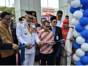 Dorong Keterbukaan Informasi, Gubernur Sumbar Resmikan Ruang PPID Bank Nagari