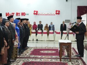 Pelantikan 14 Pejabat Pemprov Sumbar, Mahyeldi: Untuk Perkuat Kinerja dan Tingkatkan Pelayanan