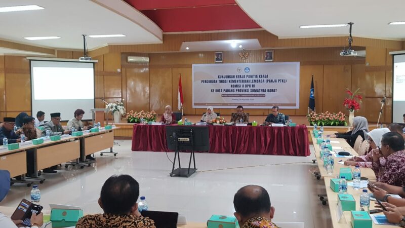 Kunjungi LLDikti Wilayah X, Komisi X DPR Serap Aspirasi Kampus Soal KIP hingga Disparitas PTS-PTN