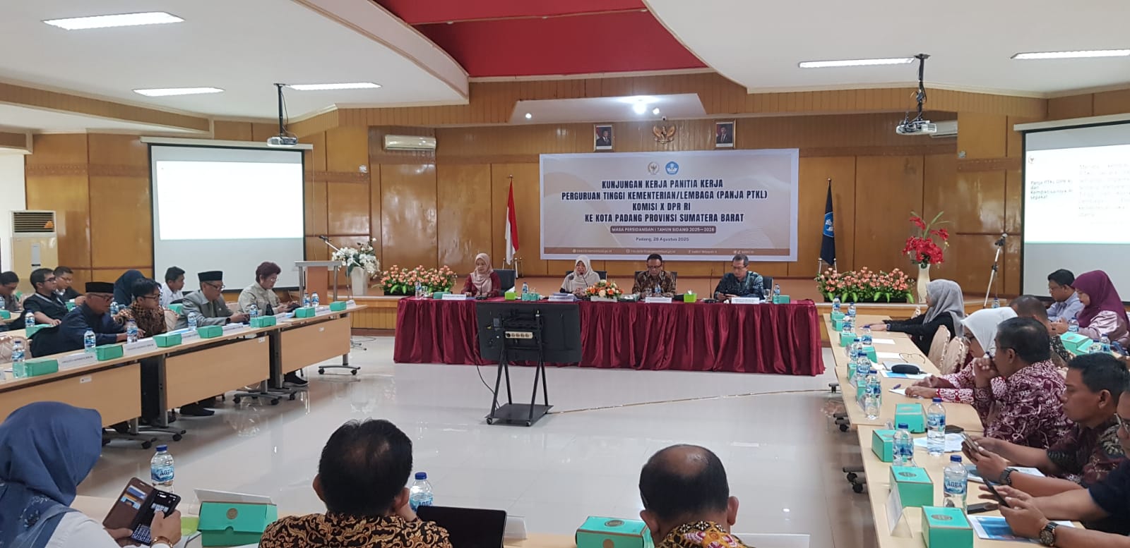 Kunjungi LLDikti Wilayah X, Komisi X DPR Serap Aspirasi Kampus Soal KIP hingga Disparitas PTS-PTN