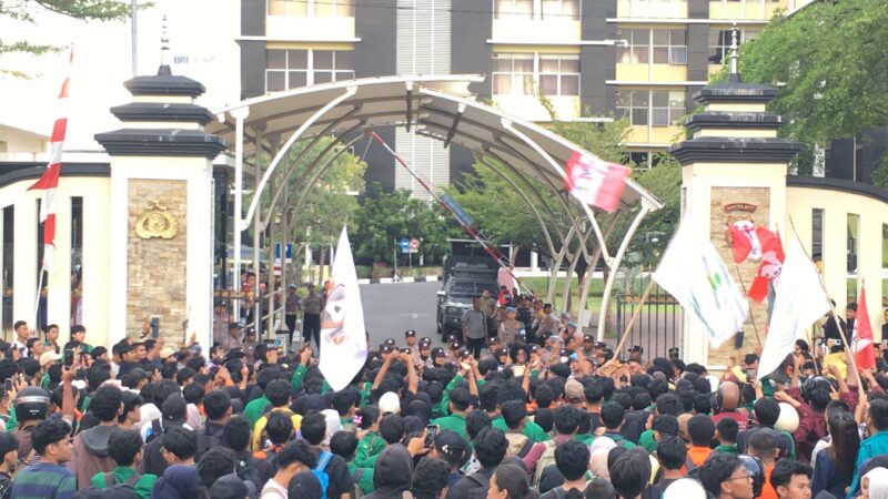 Koalisi Masyarakat Sipil Sumbar: Hentikan Kekerasan Aparat, Selamatkan Demokrasi