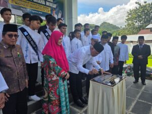 Gubernur Mahyeldi Resmikan Graha Wakaf AR Risalah, Gedung Wakaf Pertama di Sumbar