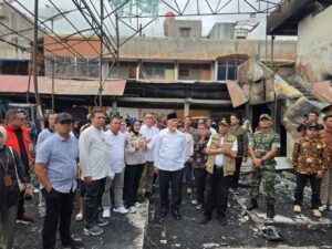 Gubernur Mahyeldi Tinjau Pasar Payakumbuh Pasca Kebakaran