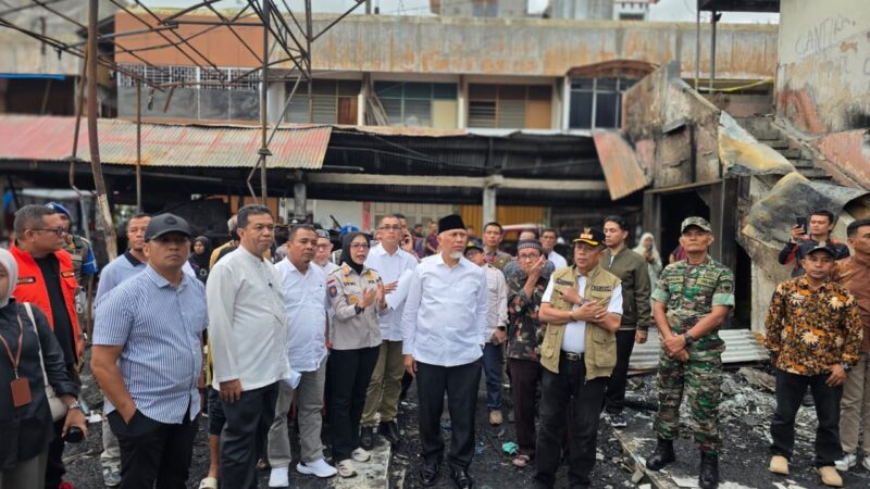 Gubernur Mahyeldi Tinjau Pasar Payakumbuh Pasca Kebakaran