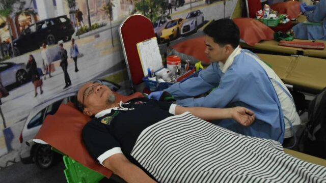 Wawako Padang Ikut Donor Darah di Lustrum XIV FMIPA UNAND