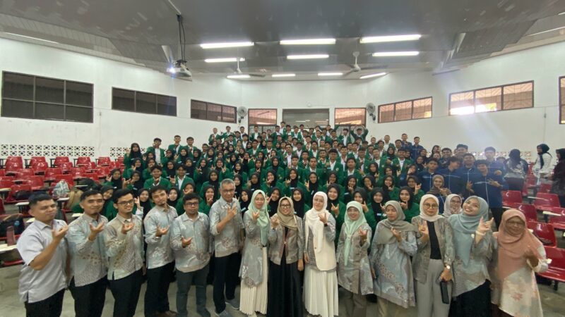 Pengenalan Himpunan Mahasiswa Teknik Pertanian dan Biosistem Warnai BAKTI Fateta 2025