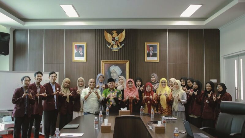 Sebanyak 17 mahasiswa Universitas Islam Negeri (UIN) Imam Bonjol Padang dinyatakan lolos mengikuti program magang bergengsi di