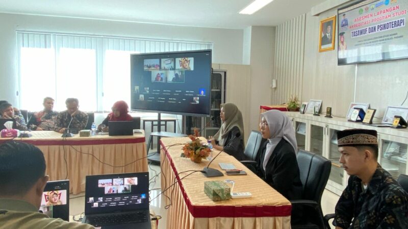 UIN Imam Bonjol Padang menggelar Asesmen Lapangan Akreditasi Program Studi (Prodi) Tasawuf dan Psikoterapi pada 27-29 Mei 2025.