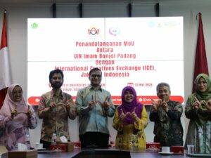 Universitas Islam Negeri Imam Bonjol Padang kembali menunjukkan komitmennya dalam memperluas jejaring internasional dengan menandatangani MoU