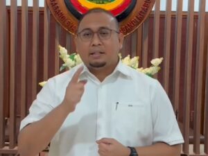 Ketua Umum Ikatan Keluarga Minang (IKM) Andre Rosiade menghadiri acara Milad IKM ke-9 di kantor Sekretariat DPP IKM di Jakarta.