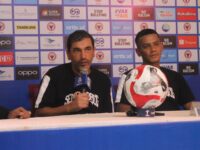 Pelatih Semen Padang FC, Eduardo Almeida saat konfrensi pers jelang laga melawan Dewa United, Kamis 14/7/2025. Fajar H